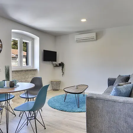 Nur 200 Meter Zum Mit Salzwasserpool, Fahrraeder, Sonnenterrasse