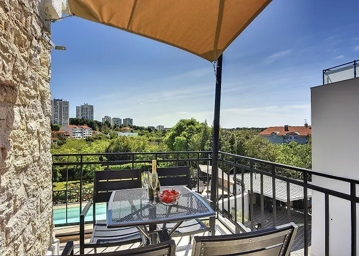 Apartment Nur 200 Meter Zum Mit Salzwasserpool, Fahrraeder, Sonnenterrasse Pula